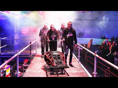 Видео: Международная битва роботов! Болеем за наших!