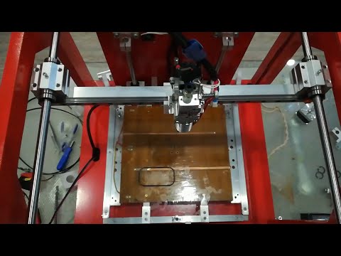 Видео: Ставим самодельный 3d принтер на рельсы... начало