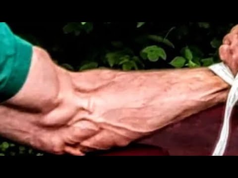 Видео: Лучшие упражнения с поясом от Девона Ларратта(перевод)