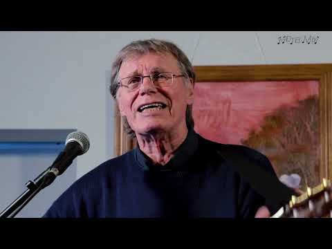 Видео: Паровозик. Поёт Владимир Патов