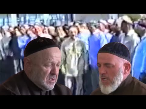 Видео: Зикр. Старая запись. Грозный аэропорт. Цечоев Мохьмад и Абабукар из Г1ойты. [вайнахские субтитры]