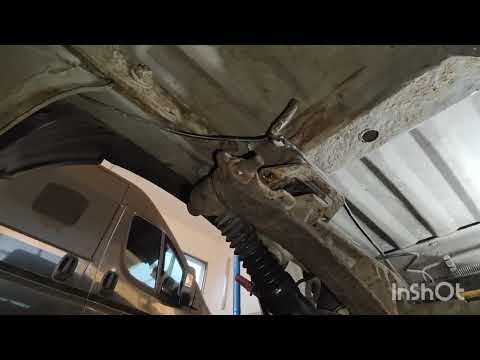 Видео: Citroen Berlingo Ситроен Берлинго снятие задней балки для замены подшипников