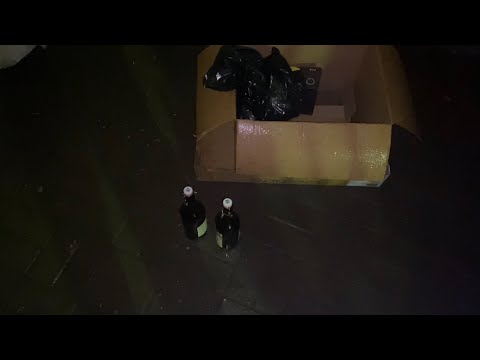 Видео: Выполняю черную работу когда другие молодые веселятся.