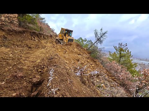 Видео: Длинное рабочее видео хищного бульдозера Caterpillar D7G #bulldozer #caterpillar #dozer