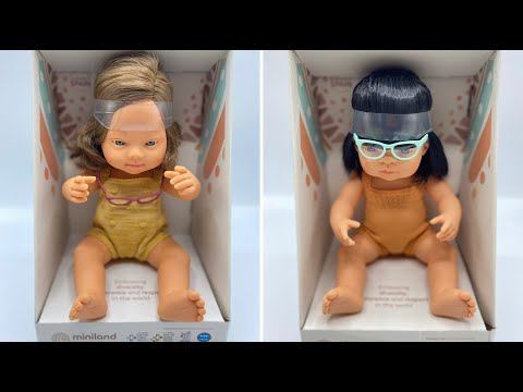 Видео: РОЗПАКОВКА ЛЯЛЬОК MINILAND #doll #miniland #outfit #лялька