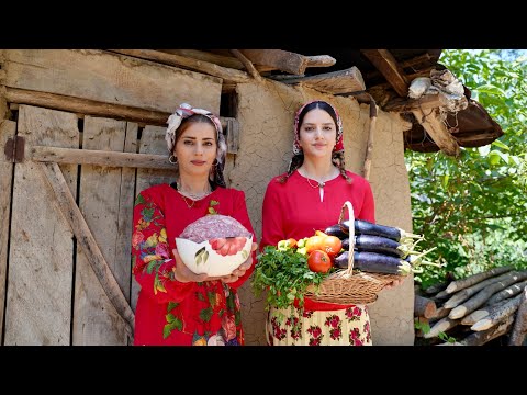 Видео: Рулетики из фрикаделек, приготовленные с баклажанами, мясным фаршем и свежими овощами