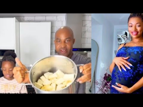 Видео: Мой малыш на кухне готовит с нашей дочерью.