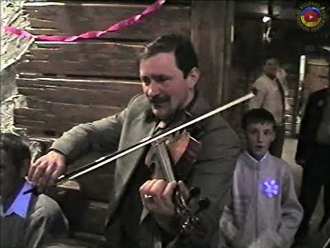 Видео: Петро Хім'як фист лабає на весіллю в Ґражді в Косові 2006 рік