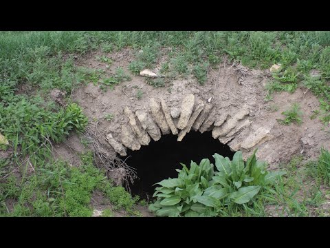 Видео: КОП З МЕТАЛОШУКАЧЕМ / ЦАРСЬКИЙ ПОГРІБ В СЕЛІ КАМ'ЯНКА