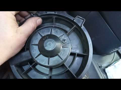 Видео: замена моторчика печки на nissan serena