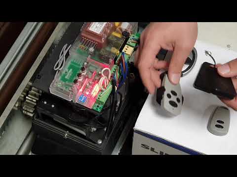 Видео: Настройка пульта ДУ DoorHan