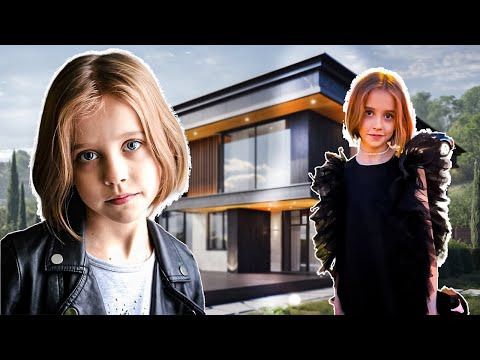 Видео: Как живет и сколько зарабатывает Виталия Корниенко