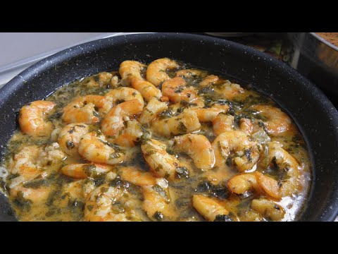 Видео: Креветки с вином и чесноком. Легко, быстро и очень вкусно - SUB - Yami Yami