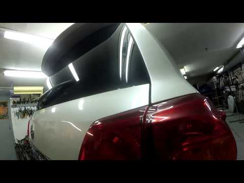 Видео: Как снять задний бампер с автомобиля Toyota Land Cryiser 200.