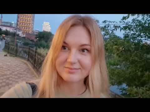 Видео: VLOG 139: Прогулка пр вечернему Екатеринбургу