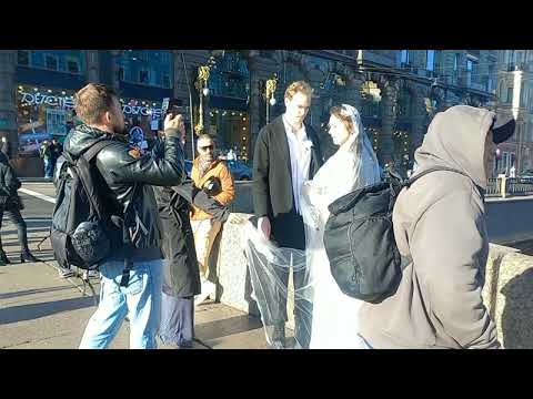 Видео: Питер Столовая на Невском проспекте Дворцовая Осень