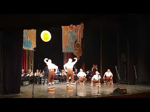 Видео: Ръченица с шиници - НФА "Филип Кутев"