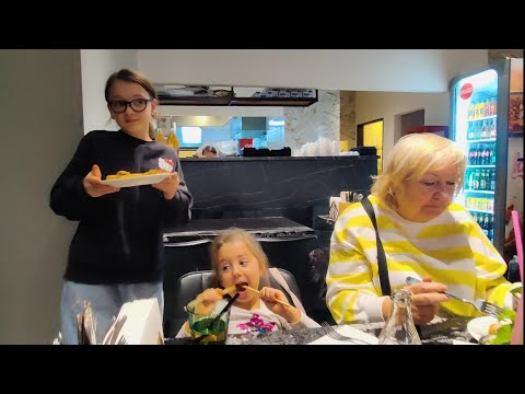 Видео: Прага годотовится к Рождеству🌲Ева получает единички👍