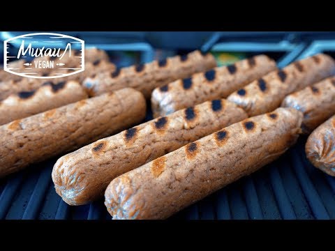 Видео: Колбаски домашние на гриле или как приготовить сосиски без мяса