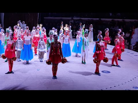 Видео: танец "Новогодние игрушки"