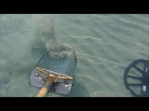 Видео: Туристы уехали, проверяем что попадется! Первая находка заставила подумать что оно!