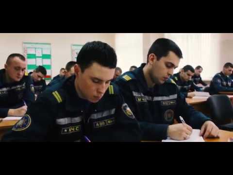 Видео: Как в МЧС готовят водителей пожарного автомобиля