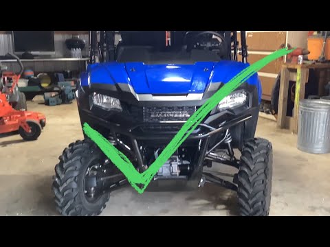 Видео: Думаете о покупке Honda Pioneer 700-4 (Deluxe)? Вот 10 главных причин, почему стоит это сделать!