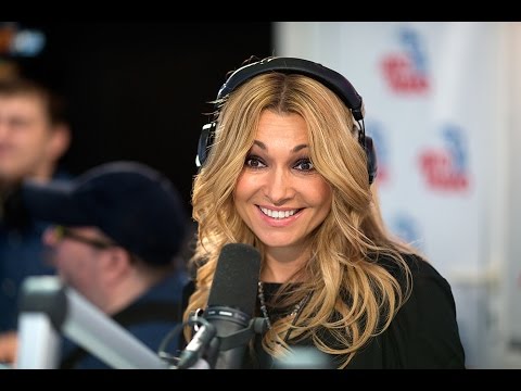 Видео: Анжелика Агурбаш - Настоящий Полковник (А. Пугачева) LIVE @ Авторадио