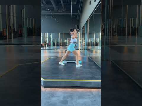 Видео: Необычный метод в степ-аэробике #stepaerobics #онлайнфитнес #степаэробика 