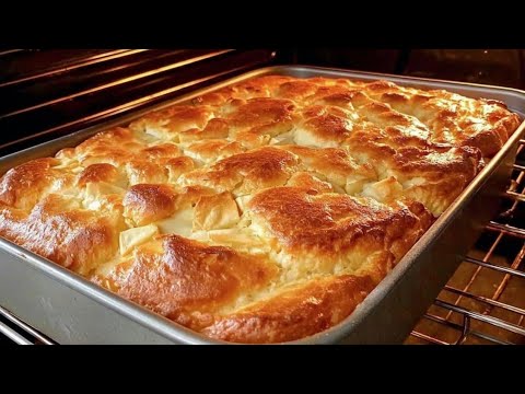 Видео: Да, да, да! 🍎🍎 Яблочный пирог, приготовленный за 5 минут на молоке!