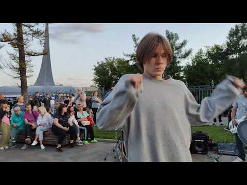 Видео: КИНО - Группа крови - Виктор Цой - песню спела на ВДНХ группа "Далее" по просьбам зрителей #moscow