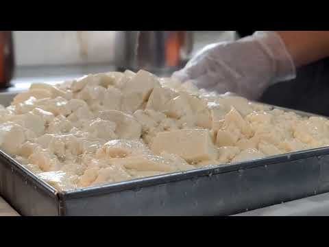 Видео: приготовление тофу,производство соевого молока-тайваньская уличная еда
