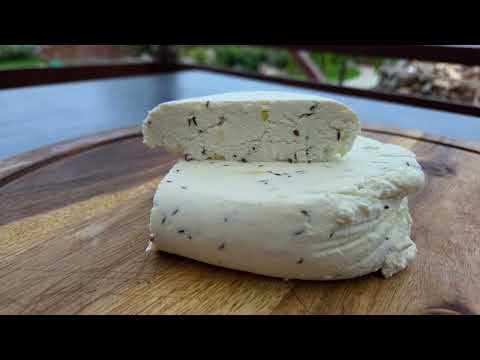 Видео: Самый лучший рецепт сыра из творога. Такой сыр вы ещё не пробовали. Творожный сыр.