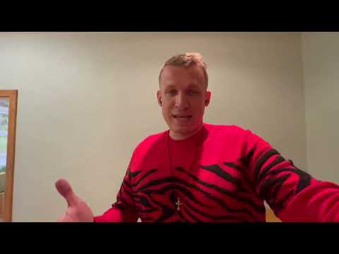 Видео: Обзор просторной квартиры на Захаренко 3В