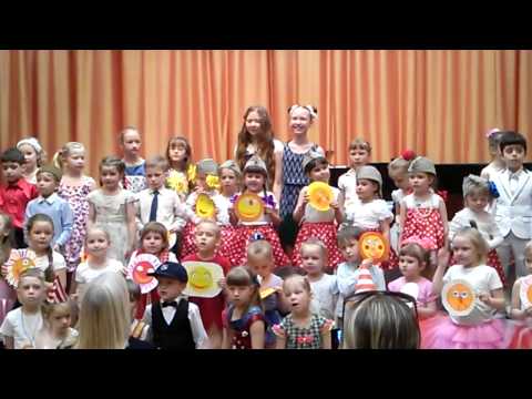 Видео: песня о доброте ("добрым быть совсем не просто")