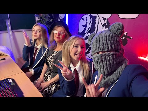 Видео: БЕДА, НАТАША, КСЮША 😱 ИГРАЕМ НА АРИЗОНЕ КАК РАНЬШЕ