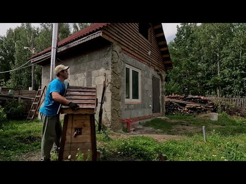 Видео: СОСЕДИ В УДИВЛЕНИИ ОТ УВИДЕННОГО/КАК ПАРЕНЬ СТРОИТ ДОМ ОКОЛО ЛЕСА