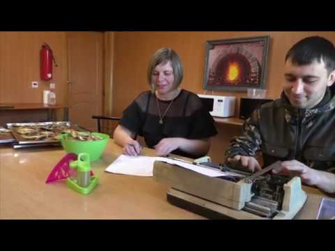 Видео: Вялим рыбу.  Желтый полосатик из окуня меньше чем за сутки  Влажность до 5%.   Вкуснее не бывает