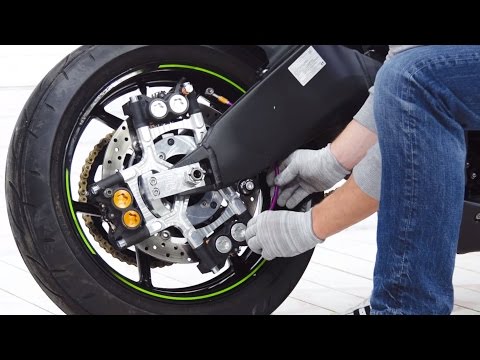 Видео: Установка Дублера Заднего Тормоза  на Ninja ZX6R 09