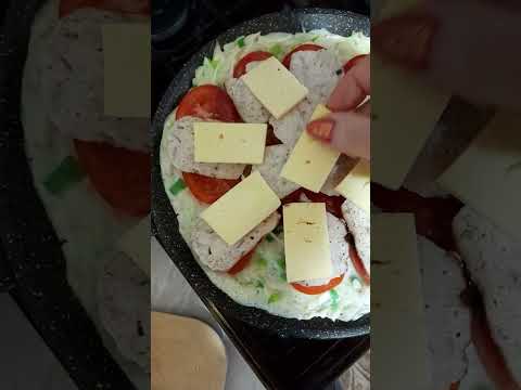 Видео: 14.02 #ппзавтрак #быстро #вкусно #готовимвкусно #пп Капустная пицца 🍕и каша с клетчаткой  ☕️ .