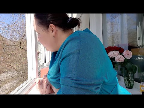 Видео: НЕ могу ПРОСНУТЬСЯ🥱Пьём КОФЕ☕с КЛУБНИКОЙ🍓и ЦВЕТАМИ💐на балконе✨БОЛТАЕМ💯Ну и брови🤭Какие СВЕЧИ лучше?