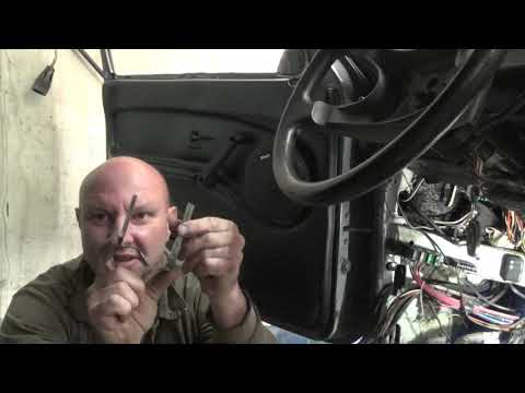 Видео: Перенос усилителя моторного щита для установки гидроусилителя.
