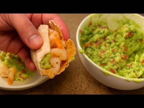 Видео: Главное блюдо из авокадо — гуакамоле!