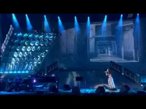 Видео: Елена Ваенга. Белая птица. Концерт в Кремле. 12.11.2010.
