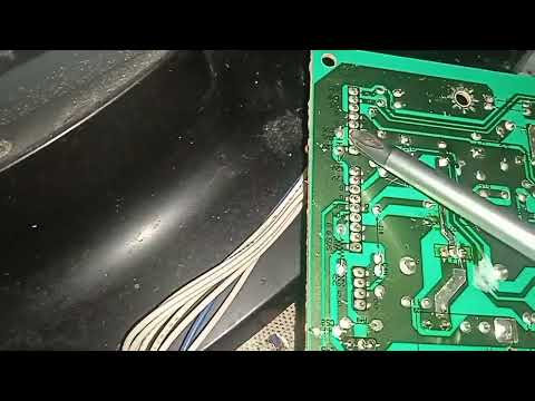 Видео: телевизор Daewoo не включается ,моргает светодиод дежурного режима .