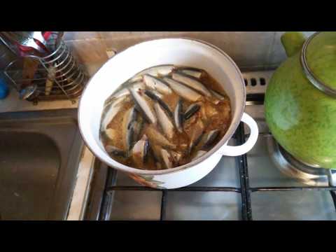Видео: Ну очень вкусные шпроты из салаки