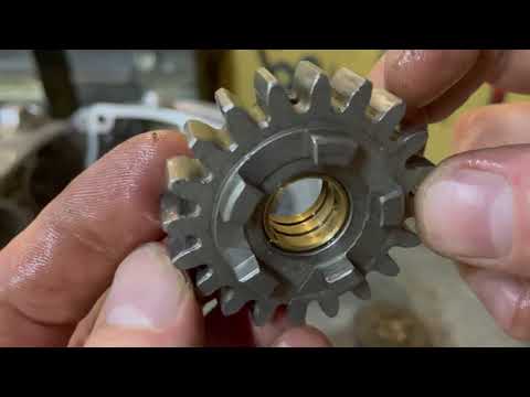 Видео: Мотор подписчика. Часть 1. Разборка картера, дефектовка.