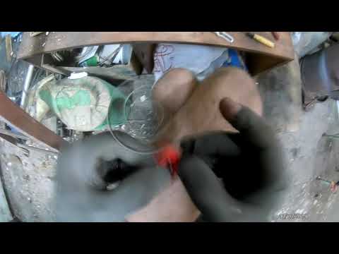 Видео: Ремонт багажника AUDI A4 B6 Не открывается багажник