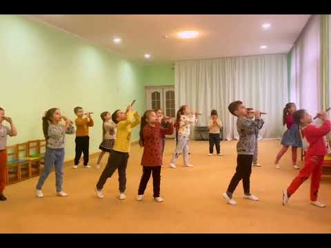 Видео: Елементарне музикування,гра на клавесах "Стефанія".(Власний задум)