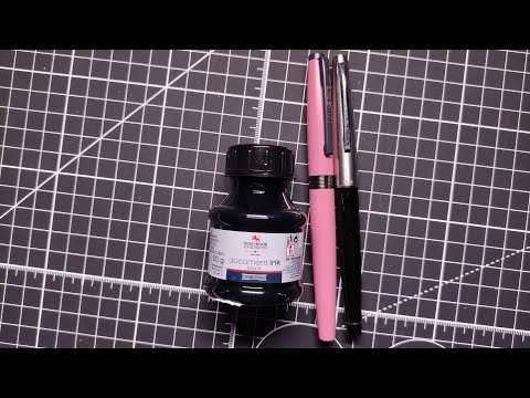 Видео: Чернила для перьевых ручек Малевичъ и Koh-i-Noor Document Ink Black. Тест на водостойкость